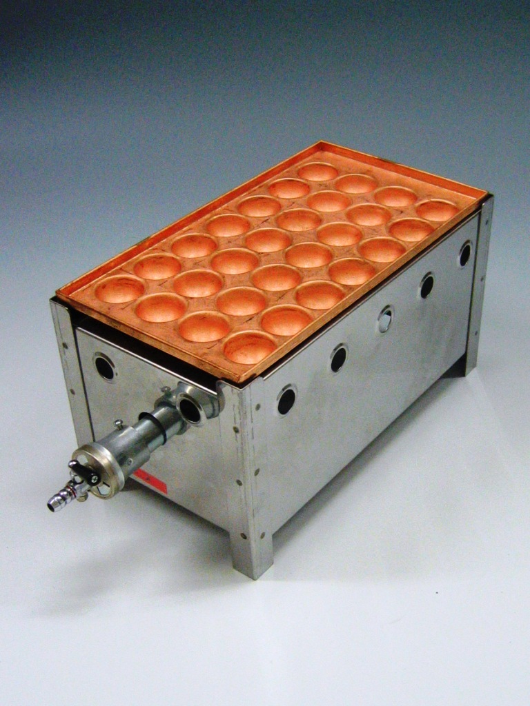 たこ焼き器28穴 銅板 1連：鉄板焼き器・たこ焼き器などを扱う厨房機器 